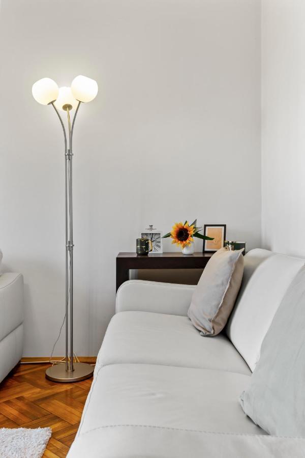 City Vibes Apartment Bucarest Extérieur photo